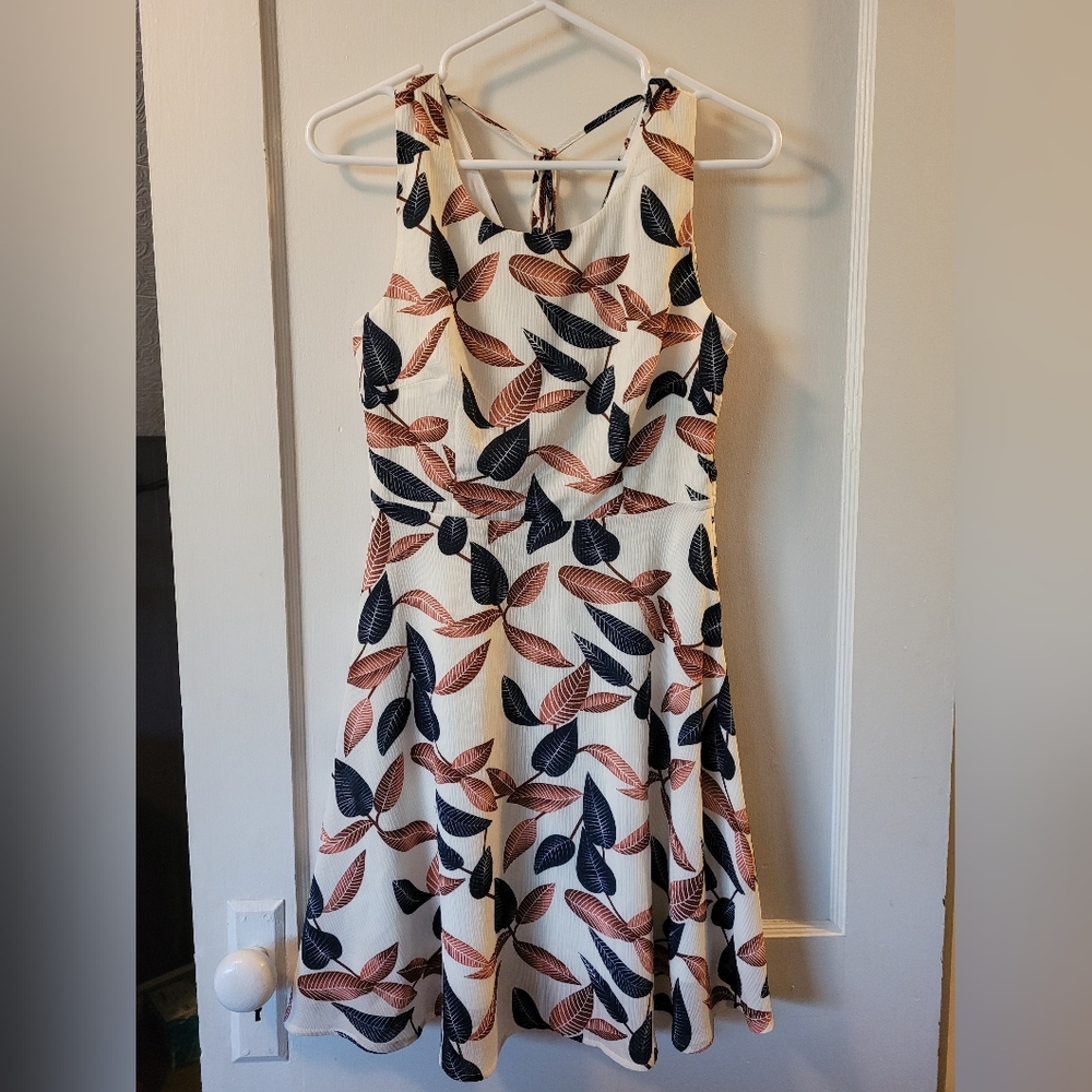 Papillon Blanc Leaf Print Mini Dress in Navy and Brown